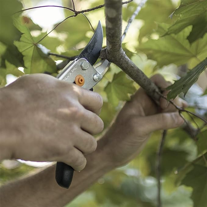 Fiskars Bypass Pruning Shears 5/8” Garden Clippers - Plant Cutting Scissors with Sharp Precision-Ground Steel Blade