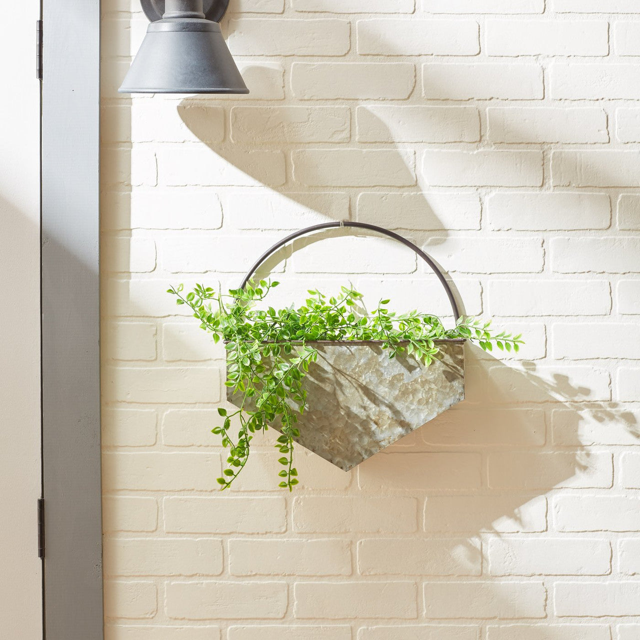 Geometric Diamond Galvanized Metal Wall Planter-2