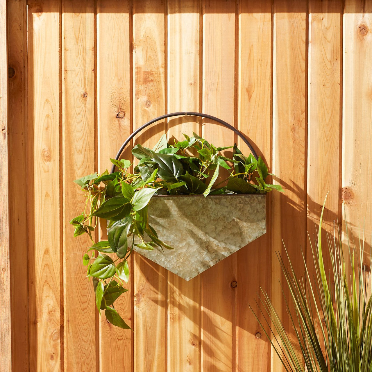 Geometric Diamond Galvanized Metal Wall Planter-1